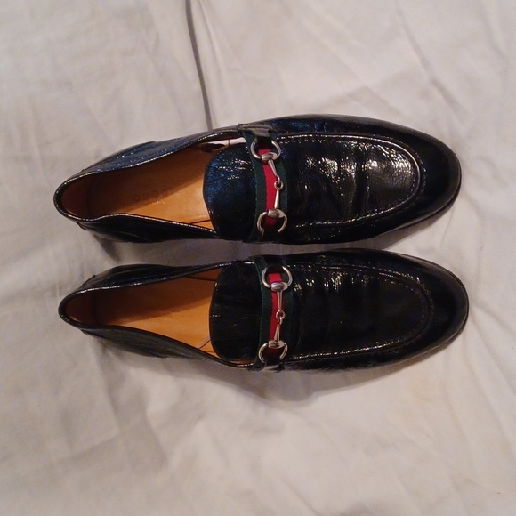 Gucci Shoes - Picture 1 of 3
